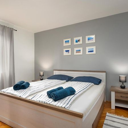 Blue Apartment ヴルサル エクステリア 写真